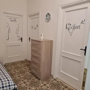Appartamento Vicino Metro C, Roma